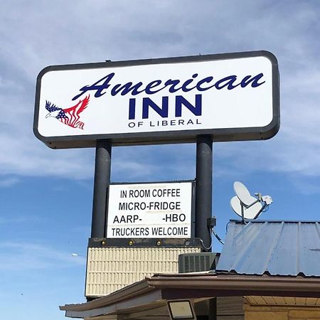 American Inn Of ליברל מראה חיצוני תמונה