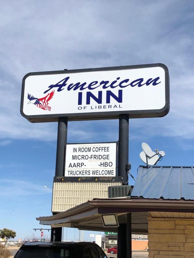 American Inn Of ליברל מראה חיצוני תמונה